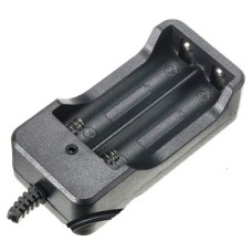 BATTERY CHARGER FOR 2 X 18650  3.7V - 4.2V BATTERIES